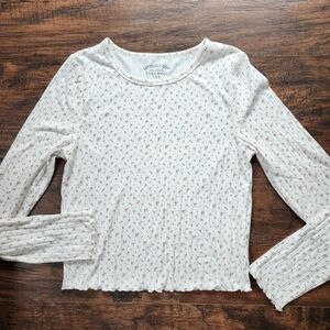 Soft Dainty Floral Lettuce Hem Long Sleeve Shirt